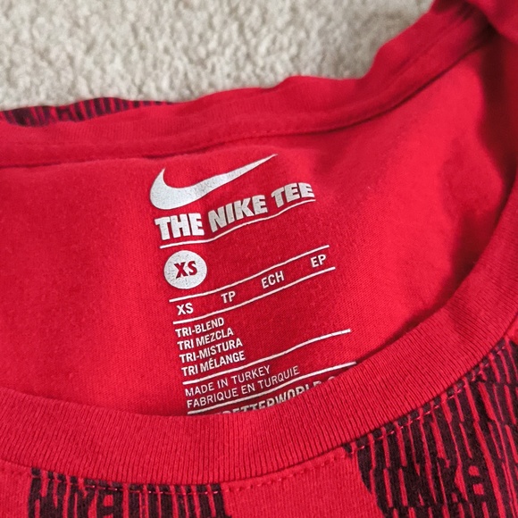 Nike Red Tee - Picture 2 of 5